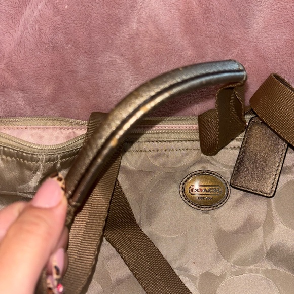 Coach Getaway Signature Nylon Tote + Cosmetic Bag - Picture 9 of 16